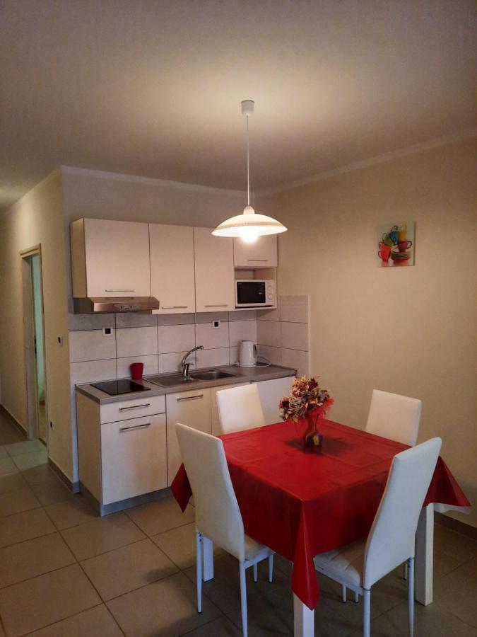 Apartmani Ivica クルク エクステリア 写真