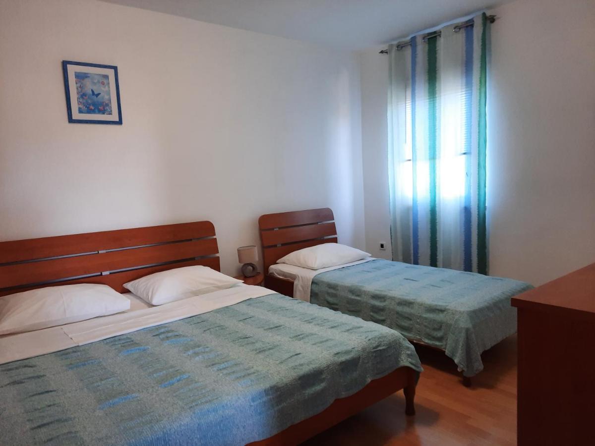 Apartmani Ivica クルク エクステリア 写真