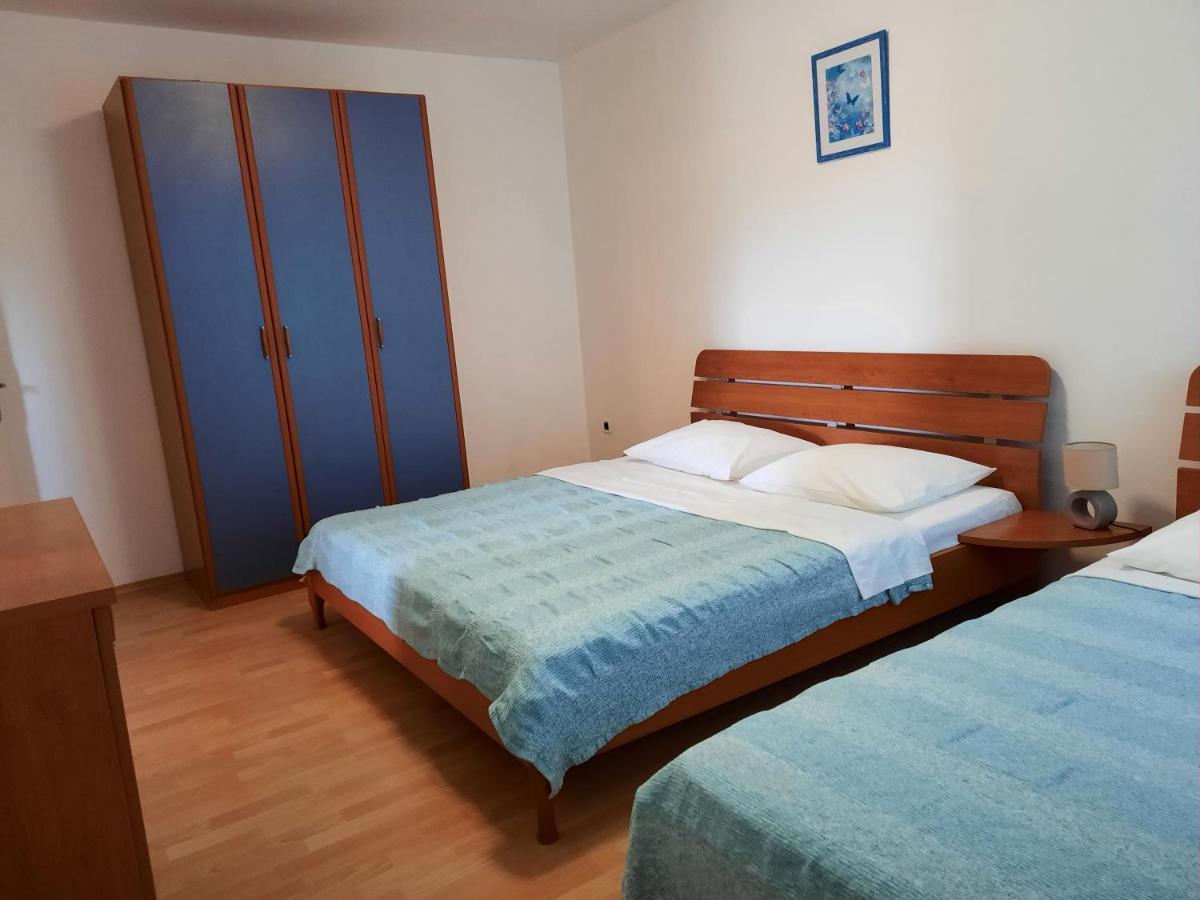 Apartmani Ivica クルク エクステリア 写真