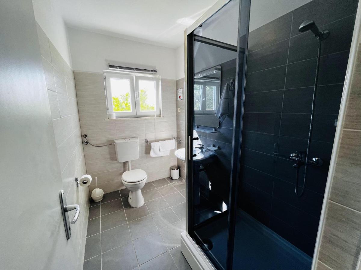 Apartmani Ivica クルク エクステリア 写真