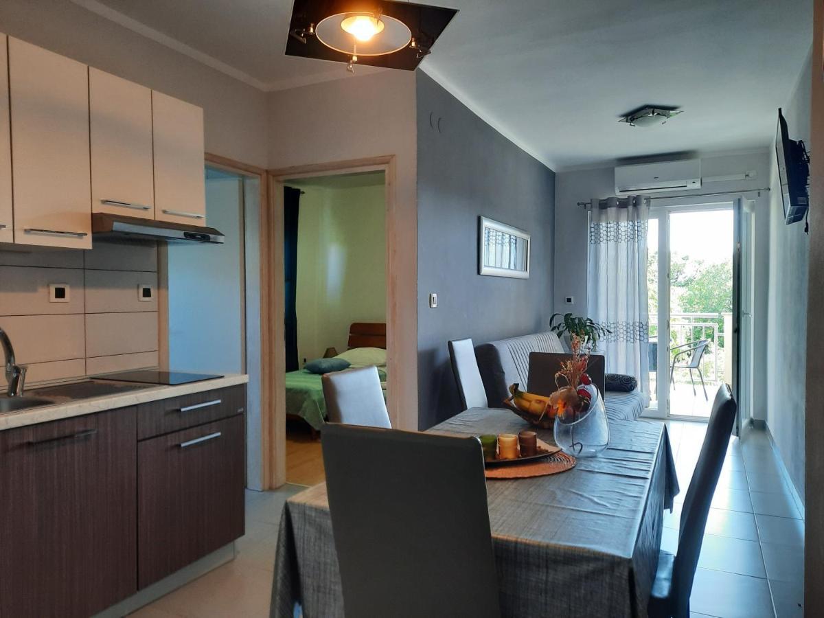 Apartmani Ivica クルク エクステリア 写真