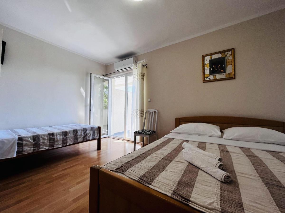 Apartmani Ivica クルク エクステリア 写真