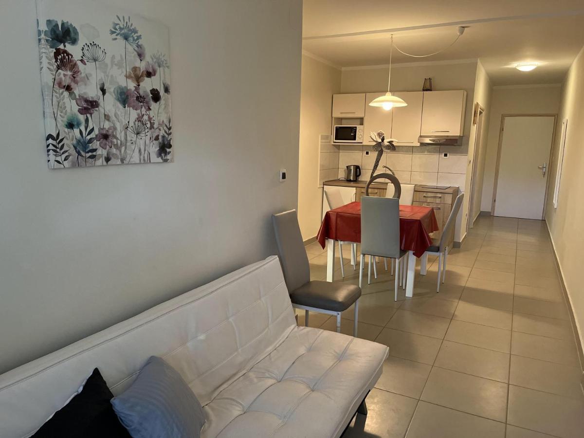 Apartmani Ivica クルク エクステリア 写真