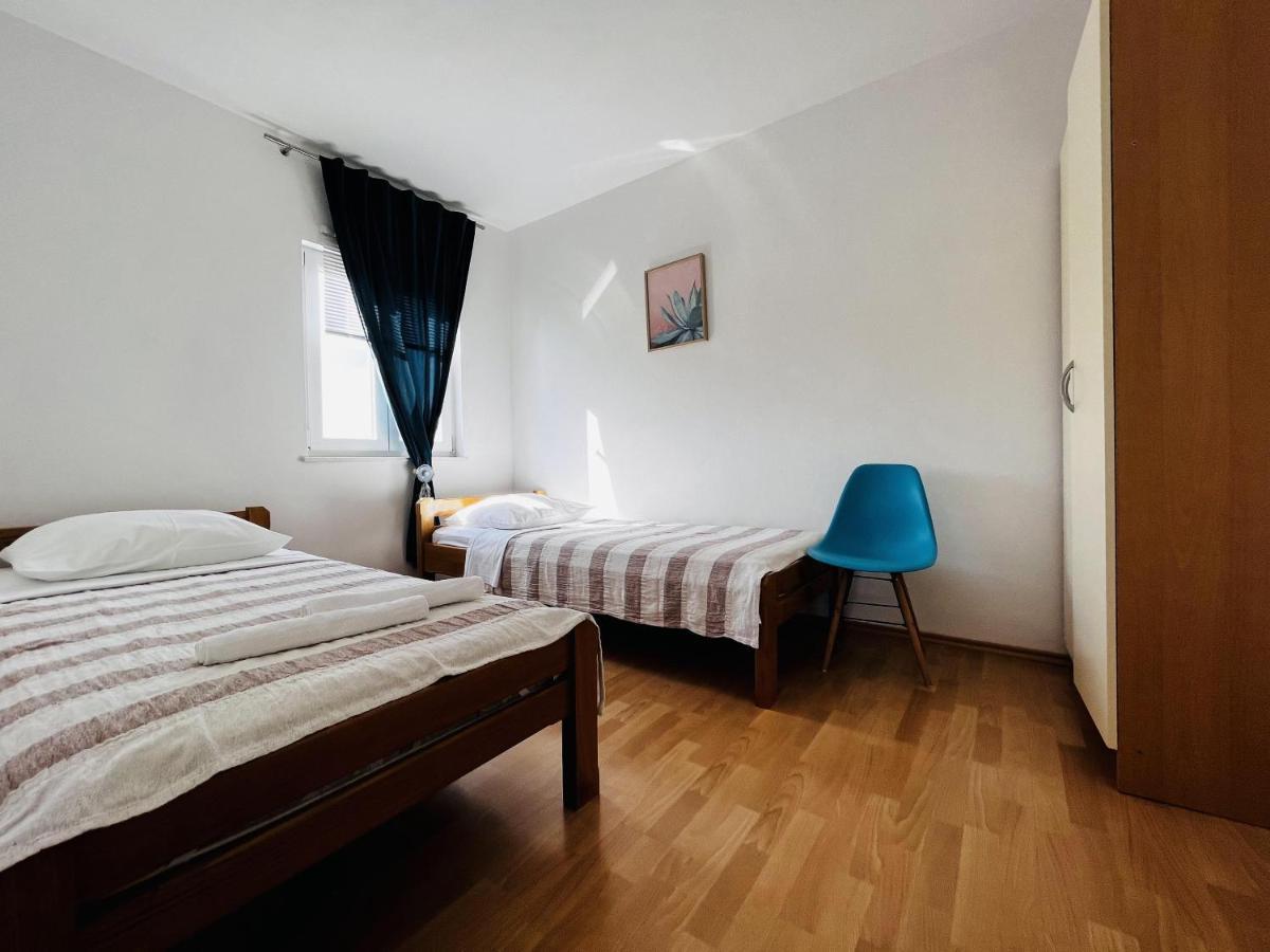 Apartmani Ivica クルク エクステリア 写真